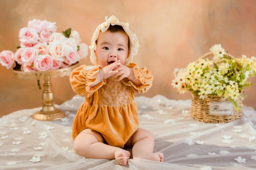 白沙宝宝几个月会转头 白沙宝宝几个月会转头